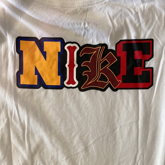 Nike Basketball tee shirt - white color - size medium - Picture 4 of 6